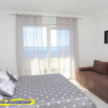 Apartmants Lungo Mare * Živogošće