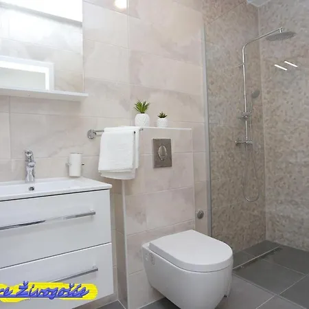 Apartament Apartmants Lungo Mare