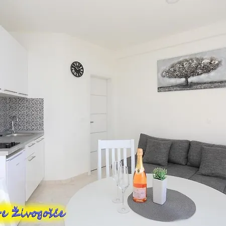 شقة Apartmants Lungo Mare Živogošće