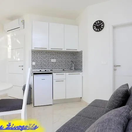 Apartmants Lungo Mare * Živogošće